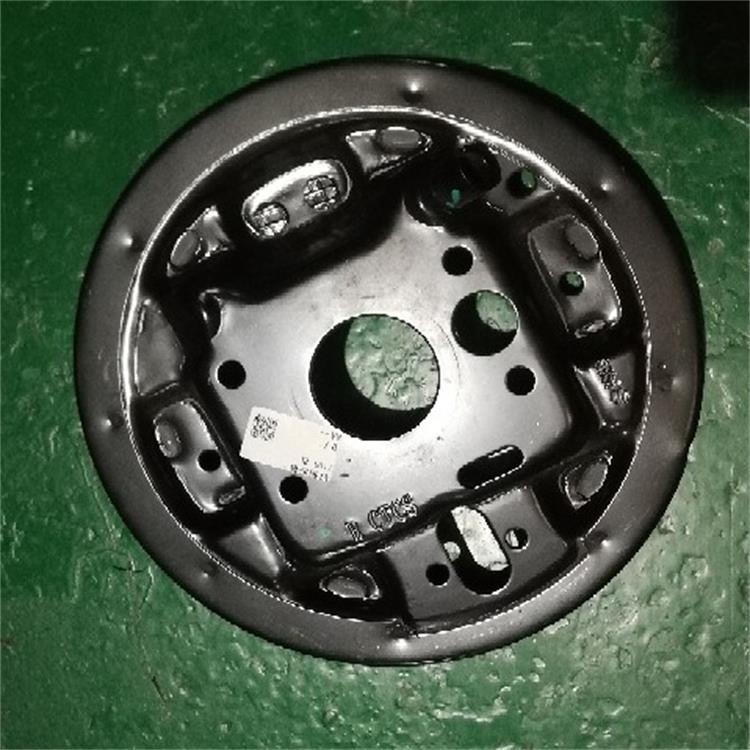 衝壓模具下機操（cāo）作人員應該注意這（zhè）些事