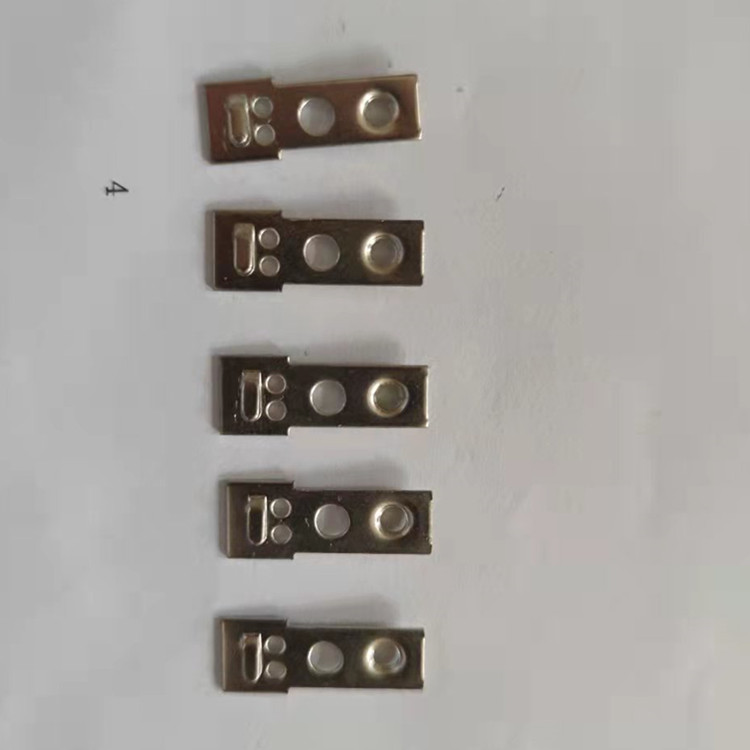 選用搭（dā）邊衝裁的排樣方法有什麽優點