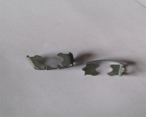 衝（chōng）壓件有廢料衝裁排樣的（de）幾種主要形式