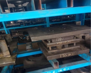 為什麽精度要求高的（de）衝壓件采用複合模加工